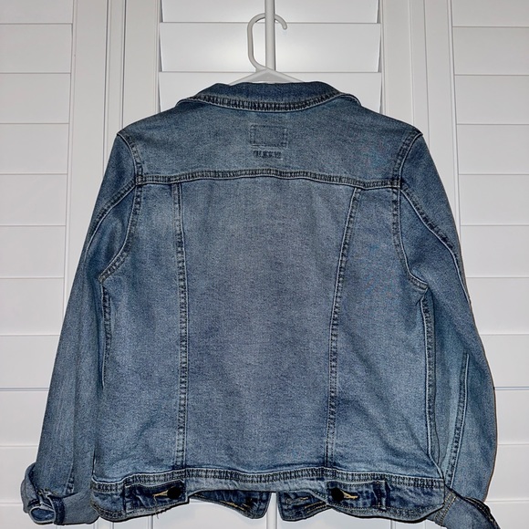 Blue jean jacket - Picture 6 of 6